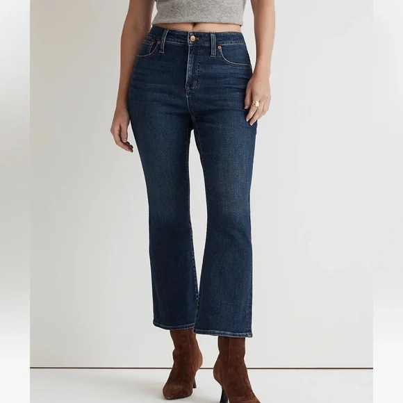 Madewell Curvy Kick Out Crop Jean - Picture 2 of 8